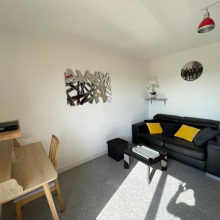 סדאן Appartement Chaleureux , Cosy, Bien Equipe Et Bien Place מראה חיצוני תמונה
