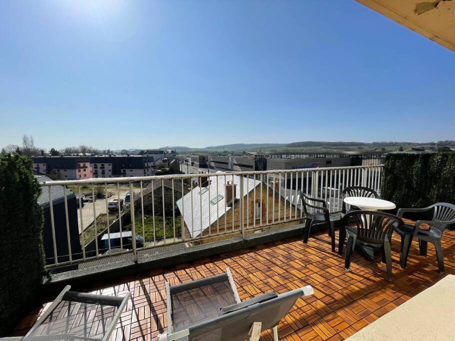 סדאן Appartement Chaleureux , Cosy, Bien Equipe Et Bien Place מראה חיצוני תמונה