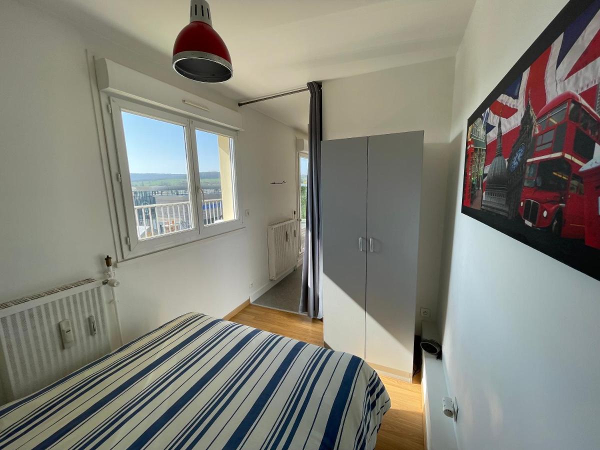 סדאן Appartement Chaleureux , Cosy, Bien Equipe Et Bien Place מראה חיצוני תמונה